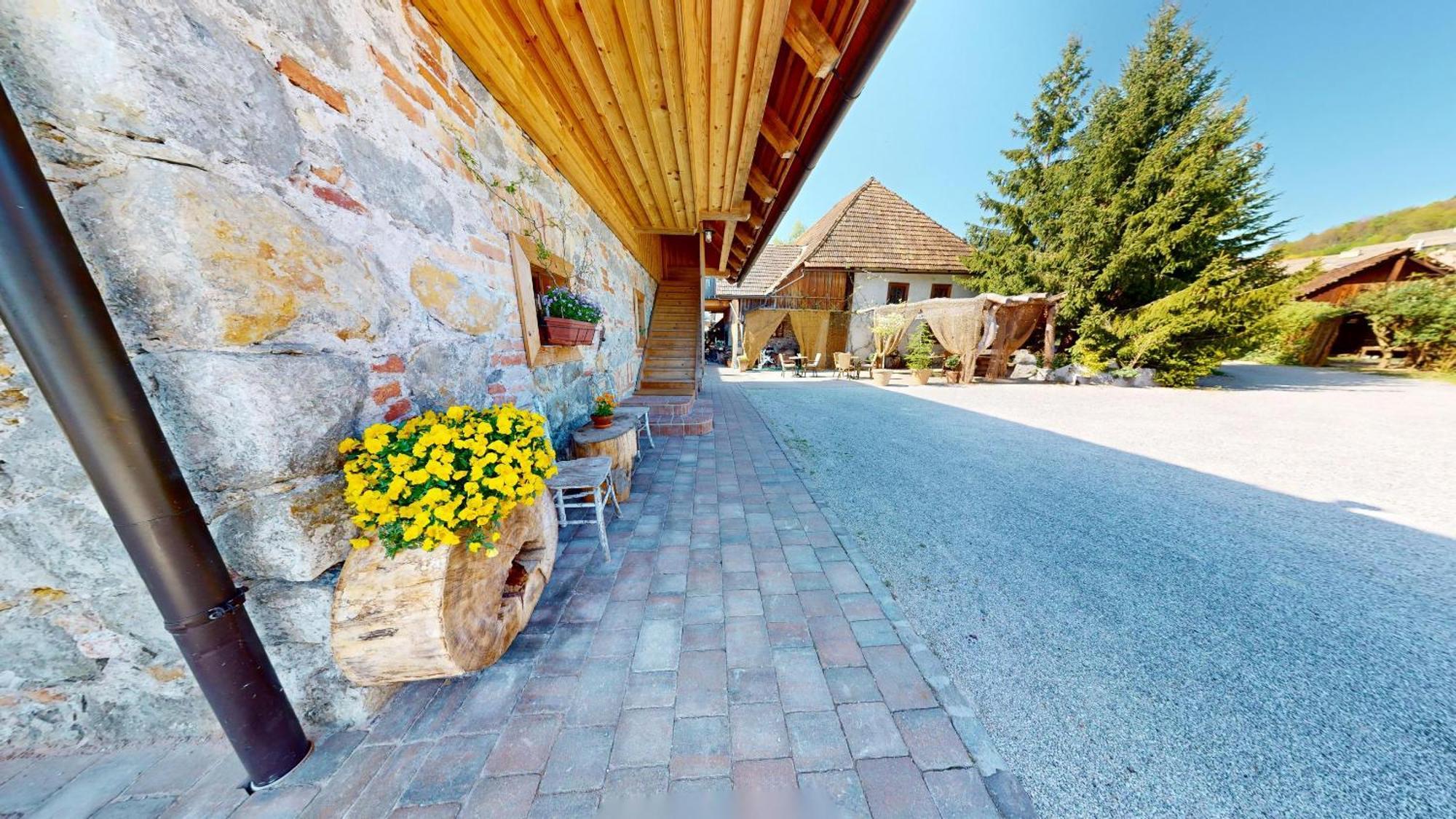 Resort Hisa Ida - Apartments With Hot Tub And Sauna Ivancna Gorica Habitación foto
