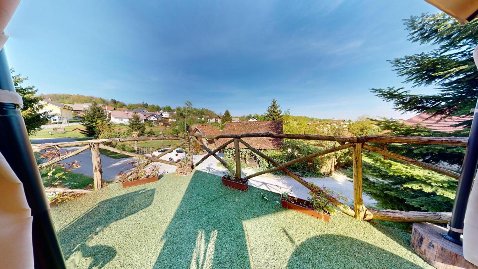 Resort Hisa Ida - Apartments With Hot Tub And Sauna Ivancna Gorica Habitación foto