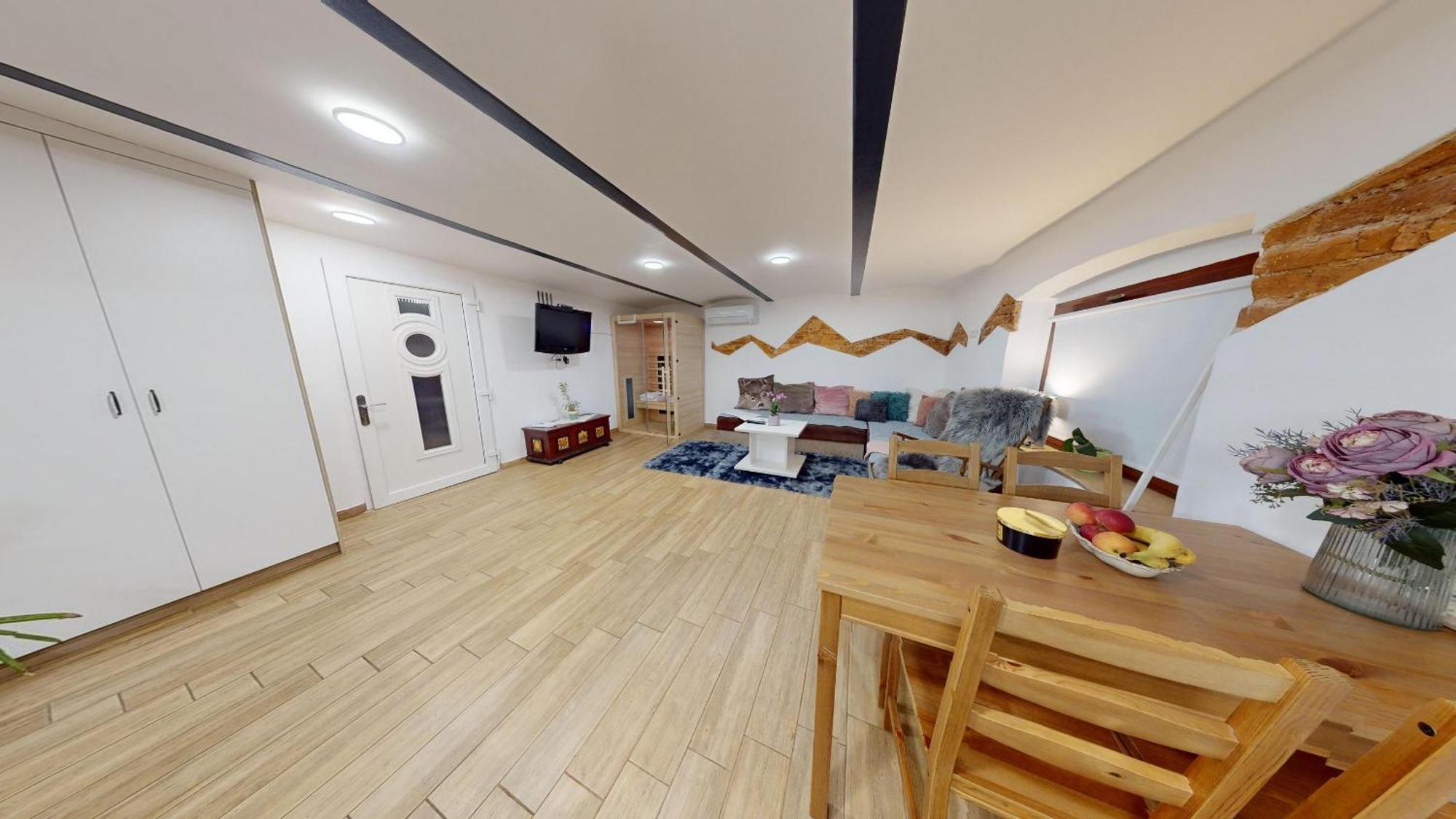 Resort Hisa Ida - Apartments With Hot Tub And Sauna Ivancna Gorica Habitación foto